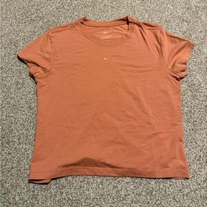 Nike Women's Nike Tee Slim Fit in Rust/Peach